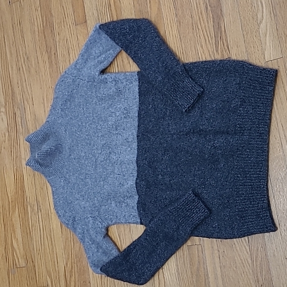 SAKS Fifth Avenue cashmere sweater - Picture 1 of 6
